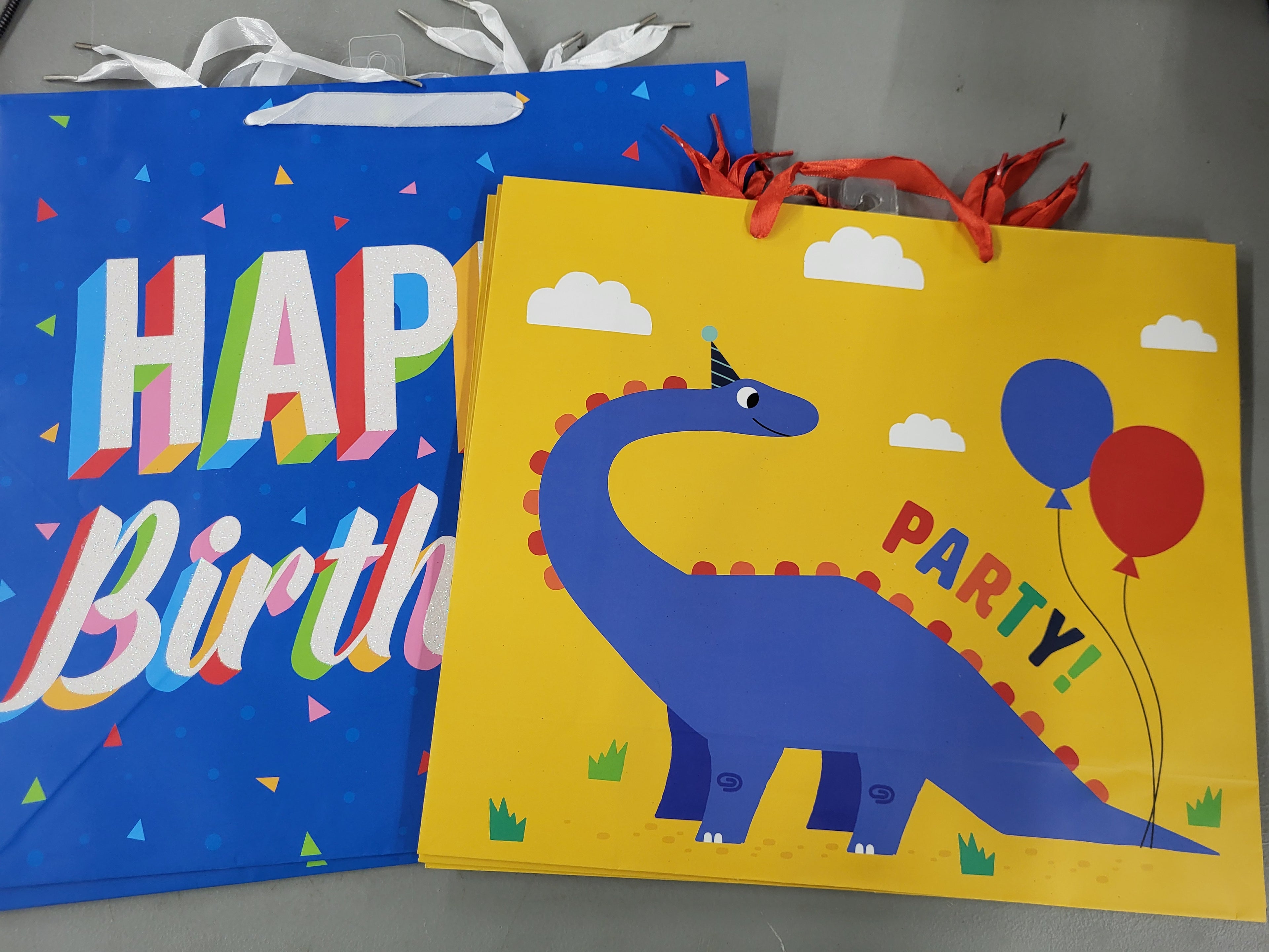 Birthday Gift Bags (6 pack)