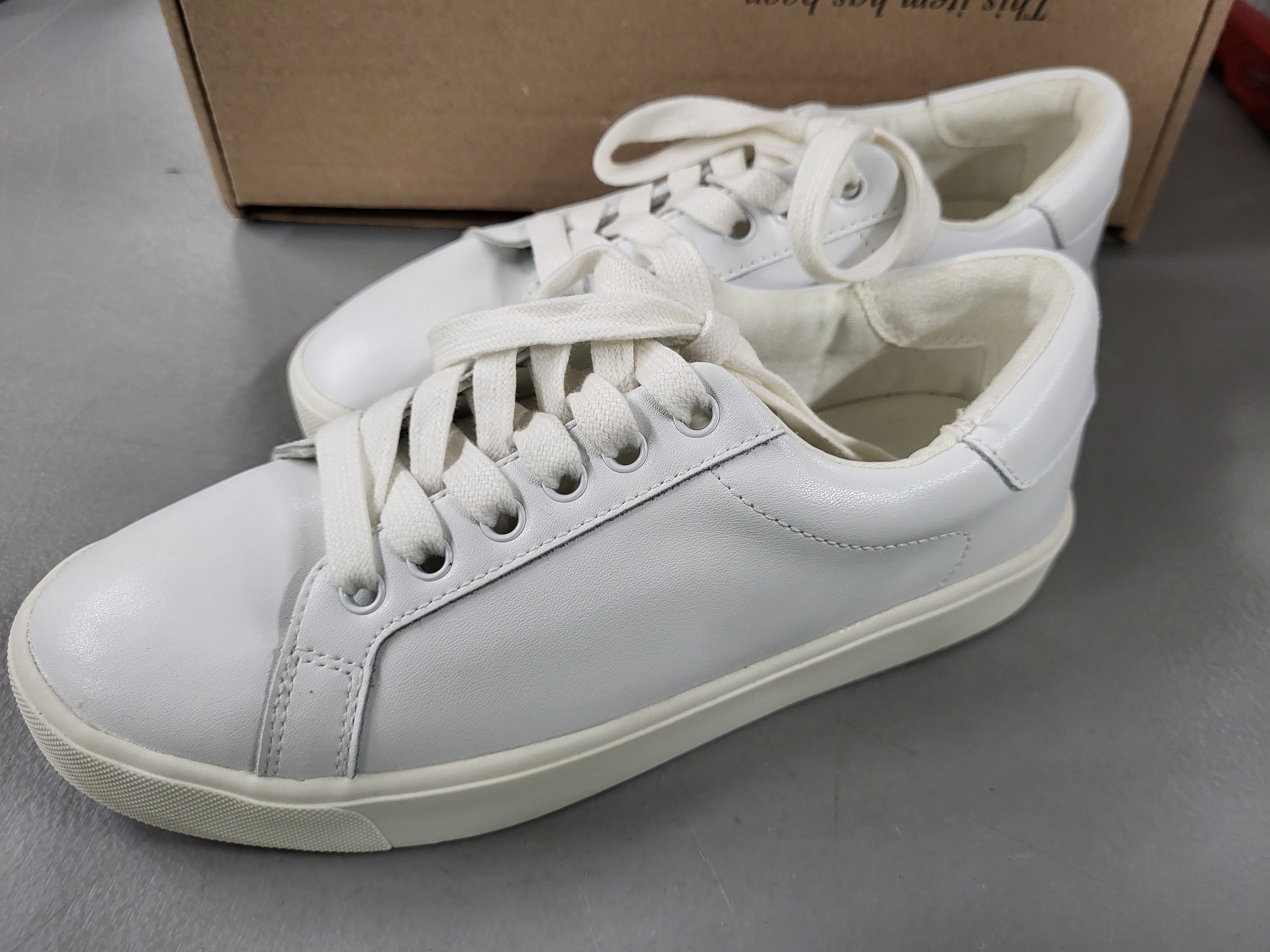 Sam EdelmanEthyl Sneakers (Women's 6M)