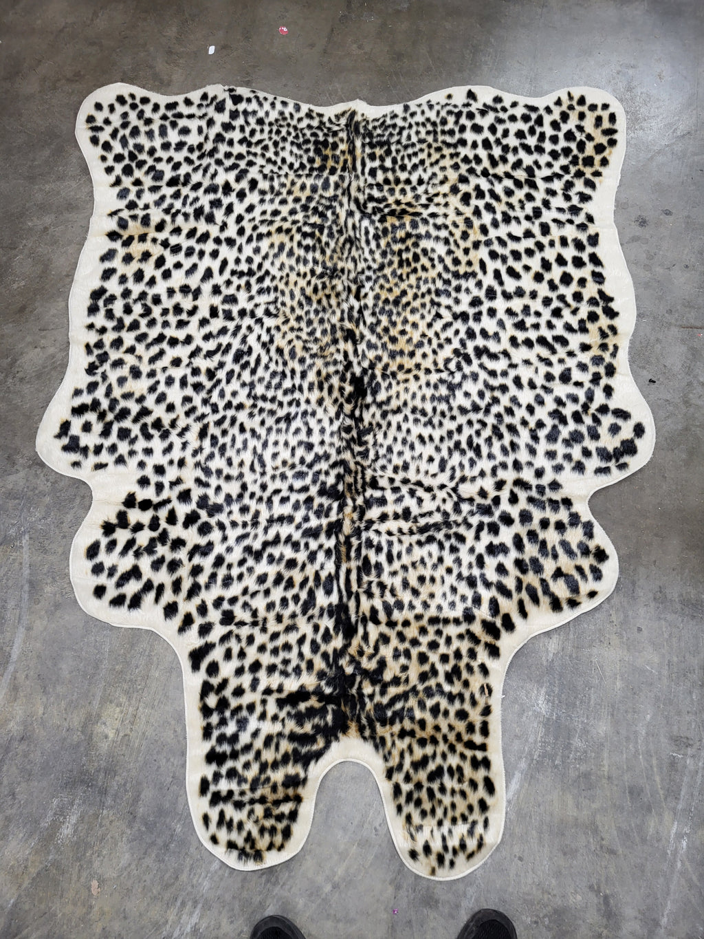 Huichenxing2021FURSTORE Faux Cheetah Area Rug Animals Printed Hide Mats Leopard Faux Hide Area Rug 5.2ft x 6.5ft / 63 x 78.7inch / 160 x 200cm