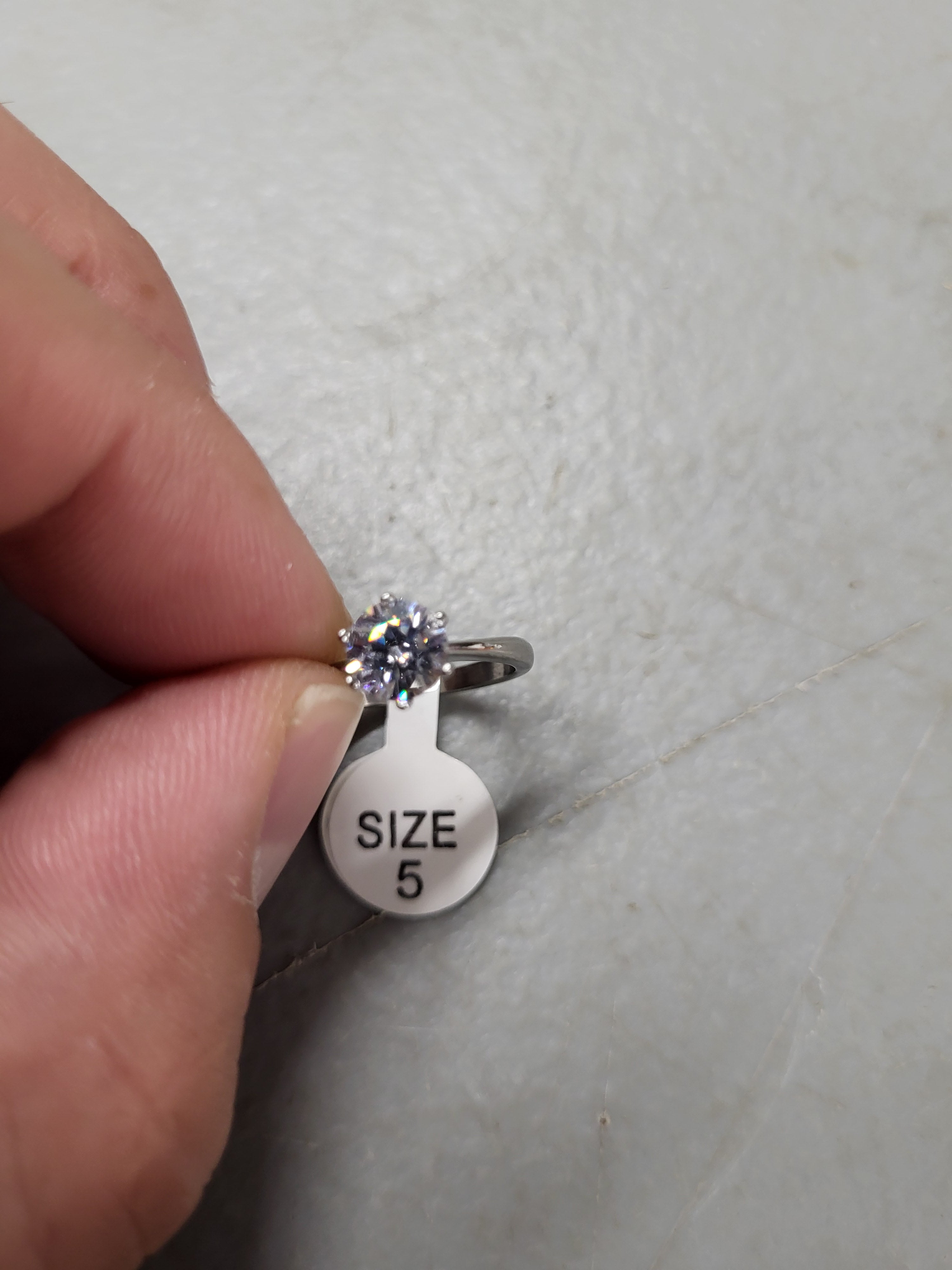 Classic Solitair Wedding Engagement Propsal Ring (Size 5)