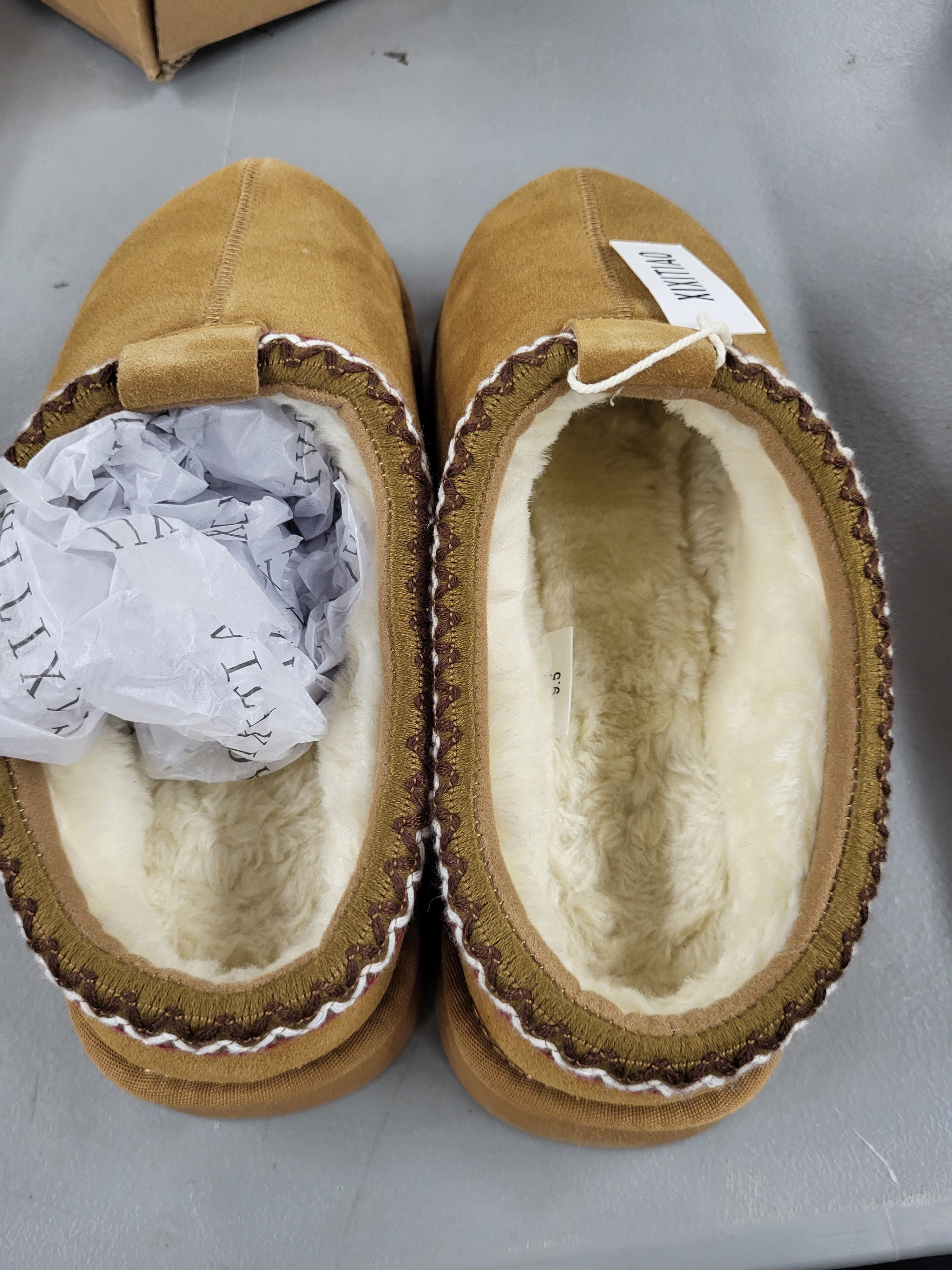 Platform Slippers (9.5)