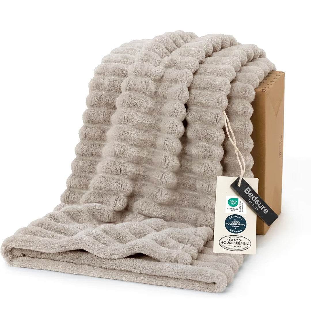Bedsure GentleSoft Twin Blanket (60in x 80in)
