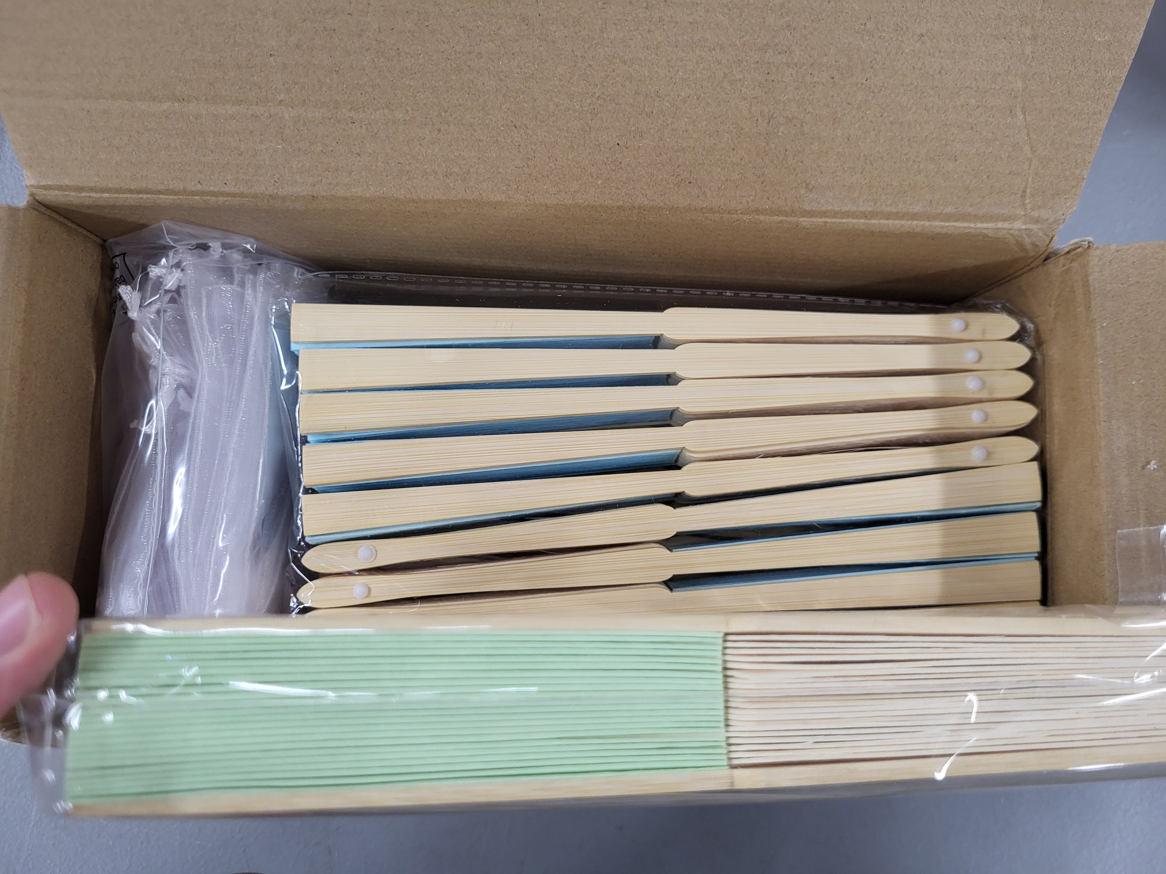 Folding Paper Fans (50 count)