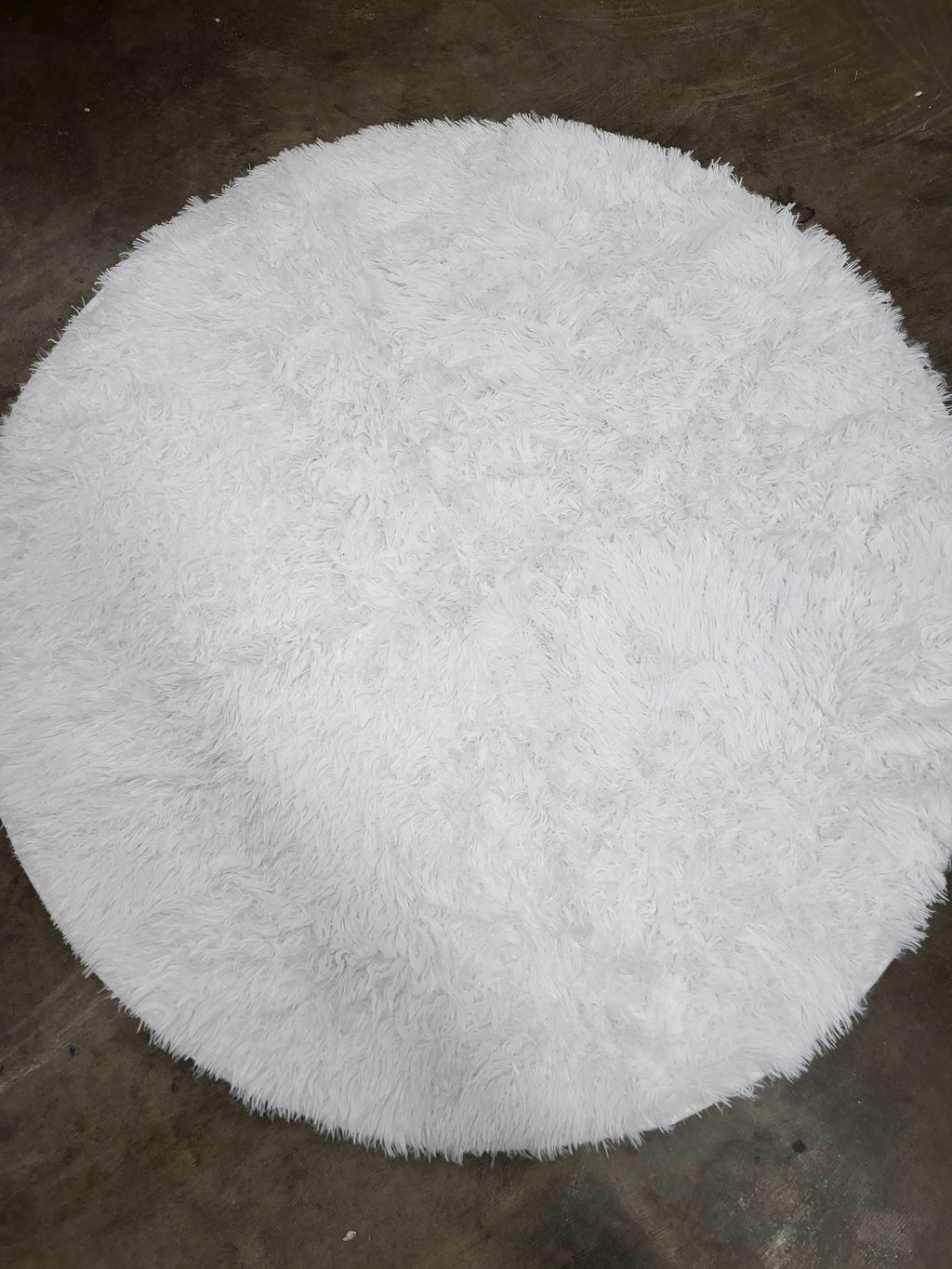 FJZFING White Round Rug Ultra-Soft Plush Modern 4x4 Circle Area Rug for Kid's Bedroom, Fluffy Shag Circular Rug for Nursery Room, Non-Slip Home Decor Cute White Carpet for Teen's Room