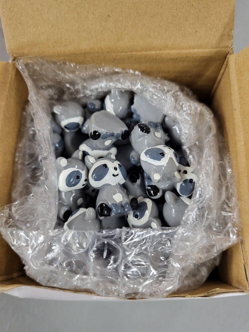 Mini Raccoon Figurines 50pcs