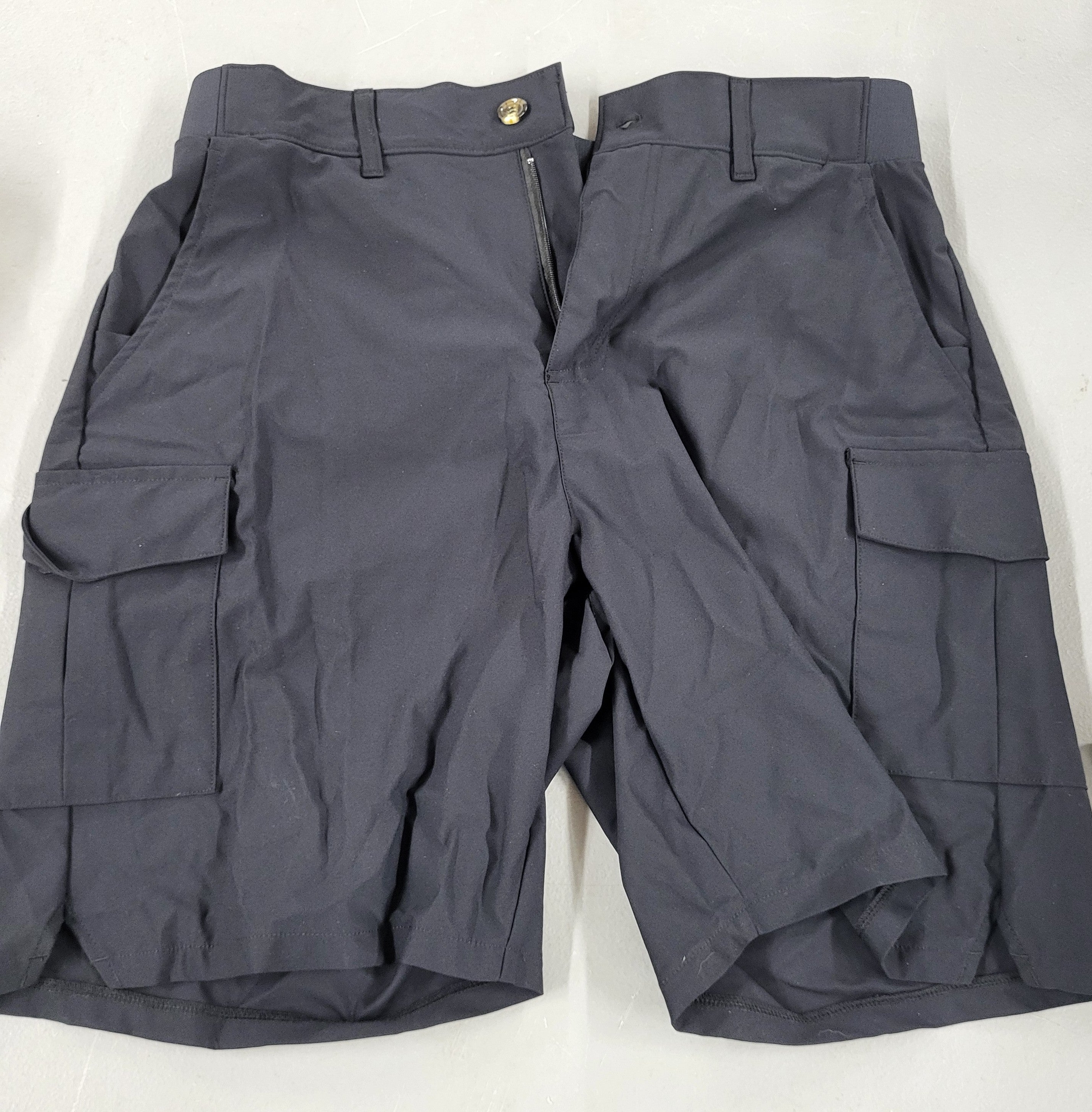 Women's hiking Cargo Shorts (Size Medium)