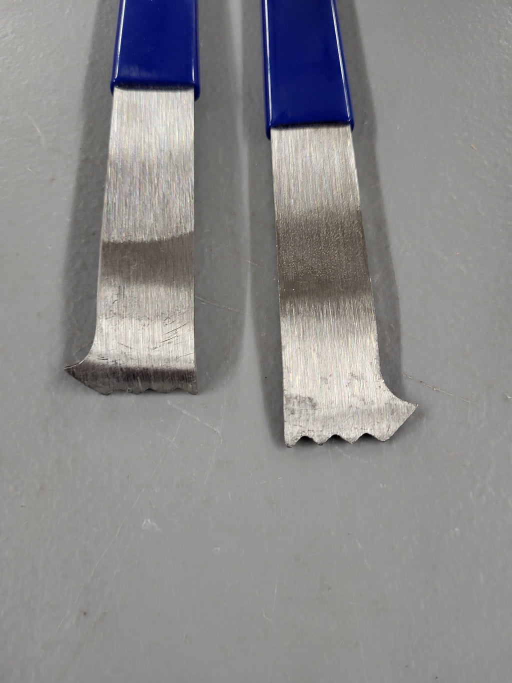 2 Pcs Paver Removal Tool ¼ Gen 3 Paver Puller Tool with Beveled Gradient Edge,Joint Scraper Micro Teeth & Non-Slip Handle,Paver Extractor Tool for Garden Lawn Yard Patio Paver Brick Block Replacement