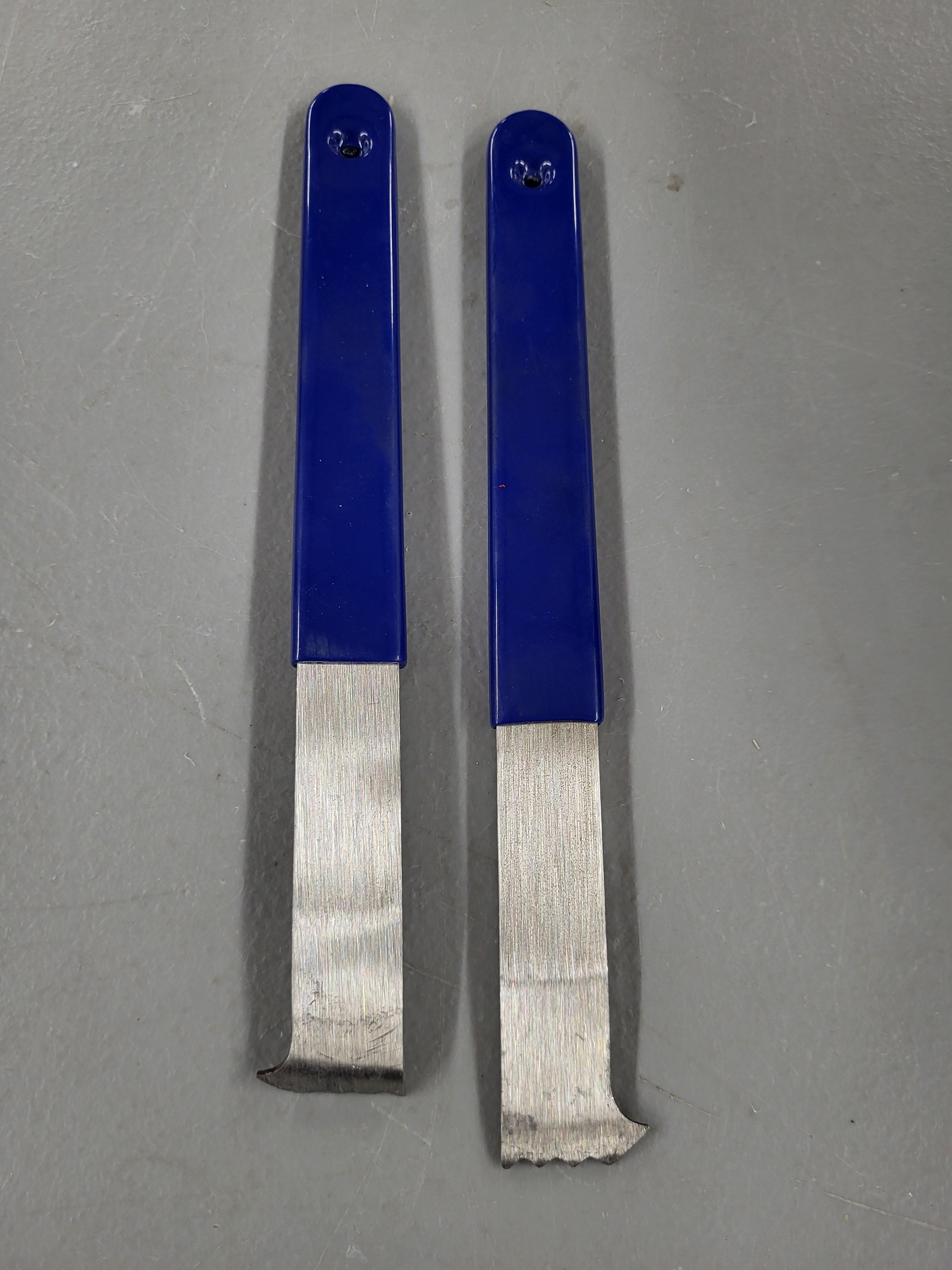 2 Pcs Paver Removal Tool ¼ Gen 3 Paver Puller Tool with Beveled Gradient Edge,Joint Scraper Micro Teeth & Non-Slip Handle,Paver Extractor Tool for Garden Lawn Yard Patio Paver Brick Block Replacement