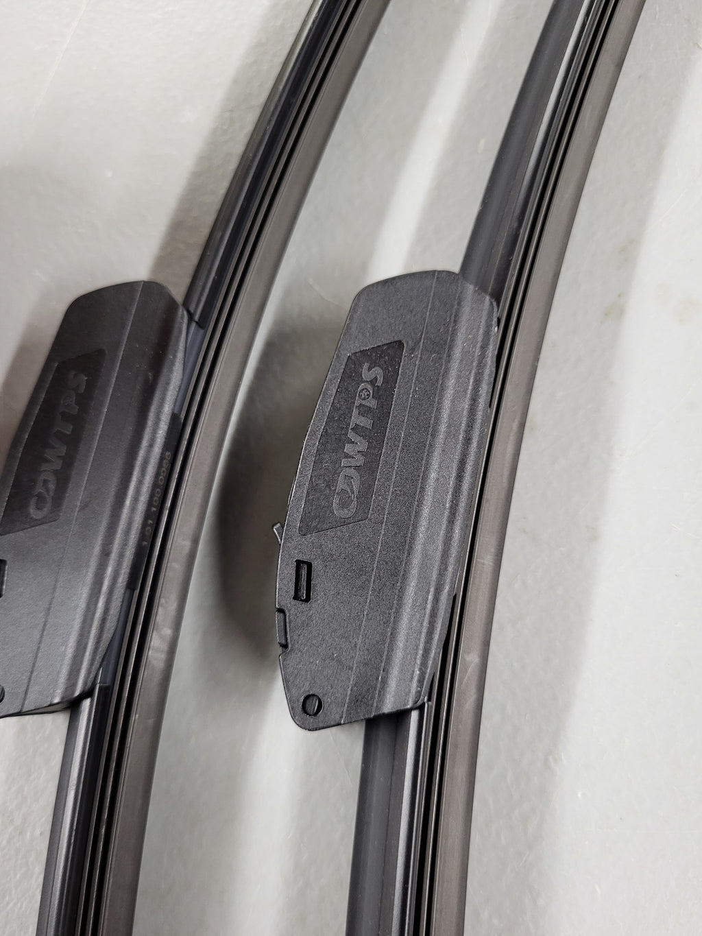 Windshield Wiper for Cadillac Escalade EXT 2002-2006 2008-2013ï½œSeville 2001-2004,22"+22" Replace Front Windshield Wiper Blades J&U-hook (2-Pack)