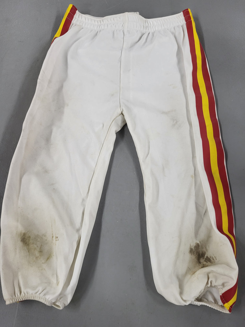Franklin Chiefs Youth Football Uniform (Size Medium, has been worn see pictures, missing number 1 and 5 iron on patch and chin strap)