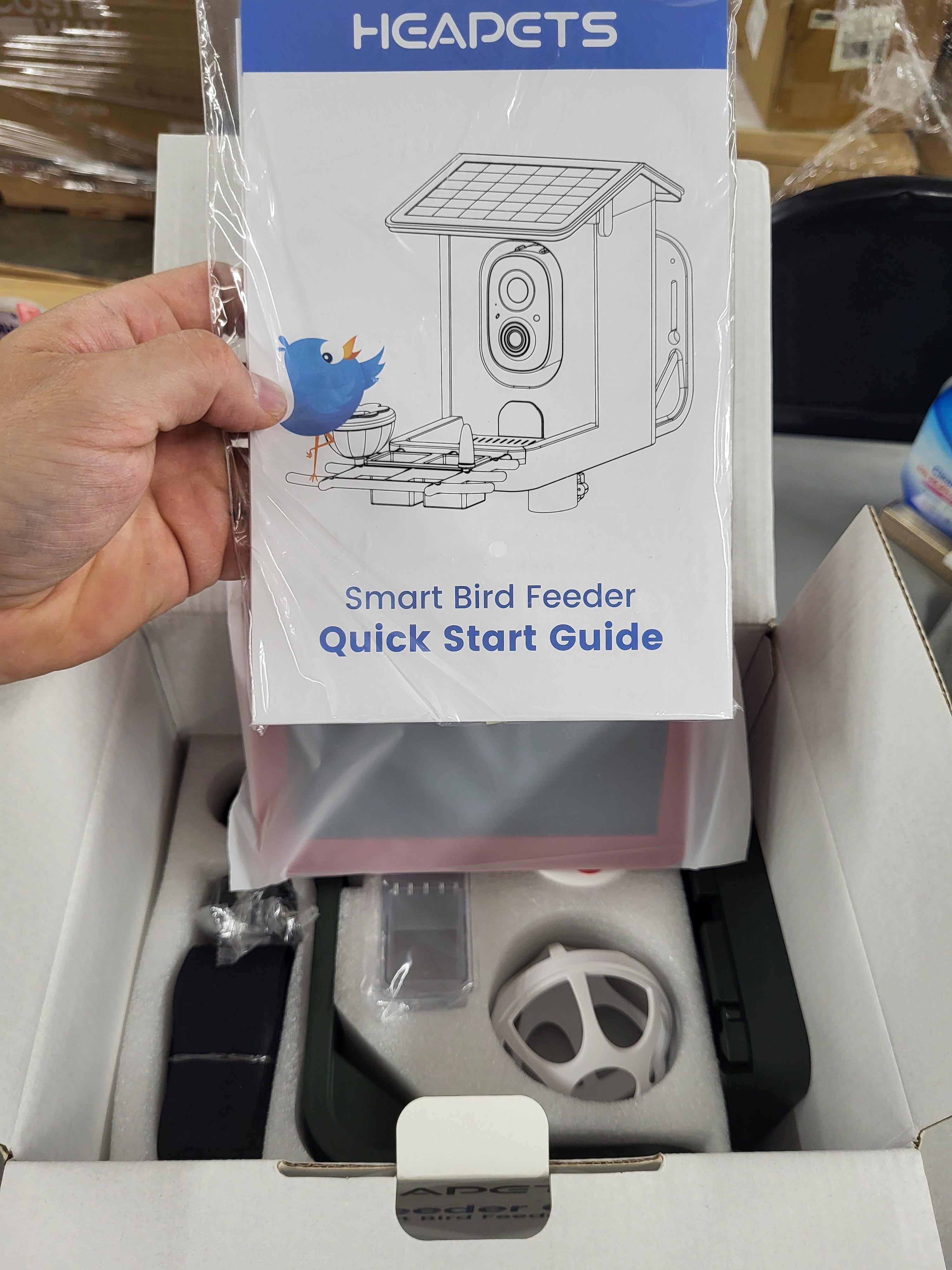 Smart Bird Feeder with Camera Solar Powered, 2K HD Video, AI Bird Species Identification, Instant Arrival Alerts, Weatherproof Design for Effortless Birdwatching, Gift for Fathers Day, Red