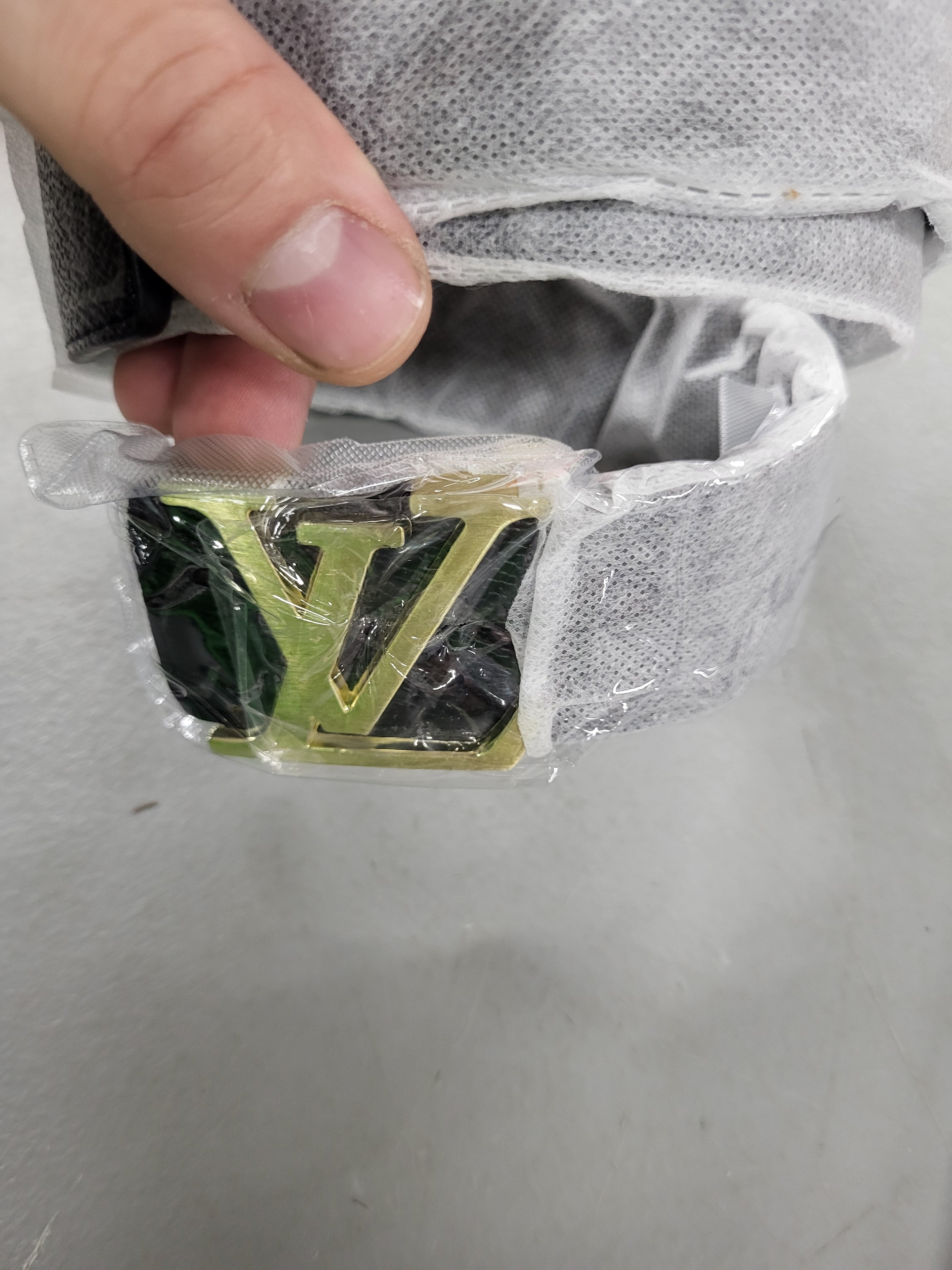 Fashion Belt, *NOT A REAL LOUIS VUITTON!* (Size 34-36)