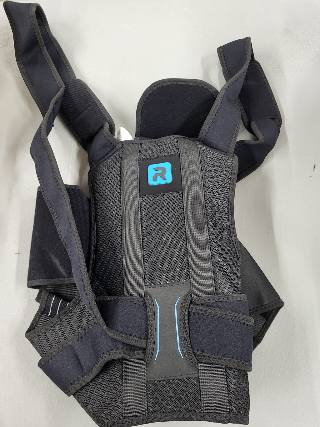 Rakiie Posture Corrector for Women Men, 4 Back Support Brace Bars, Adjustable Shoulder Straightener with Cushioned Pads for Hunchback, Round Shoulders, Back Pain Relief, Blue XL