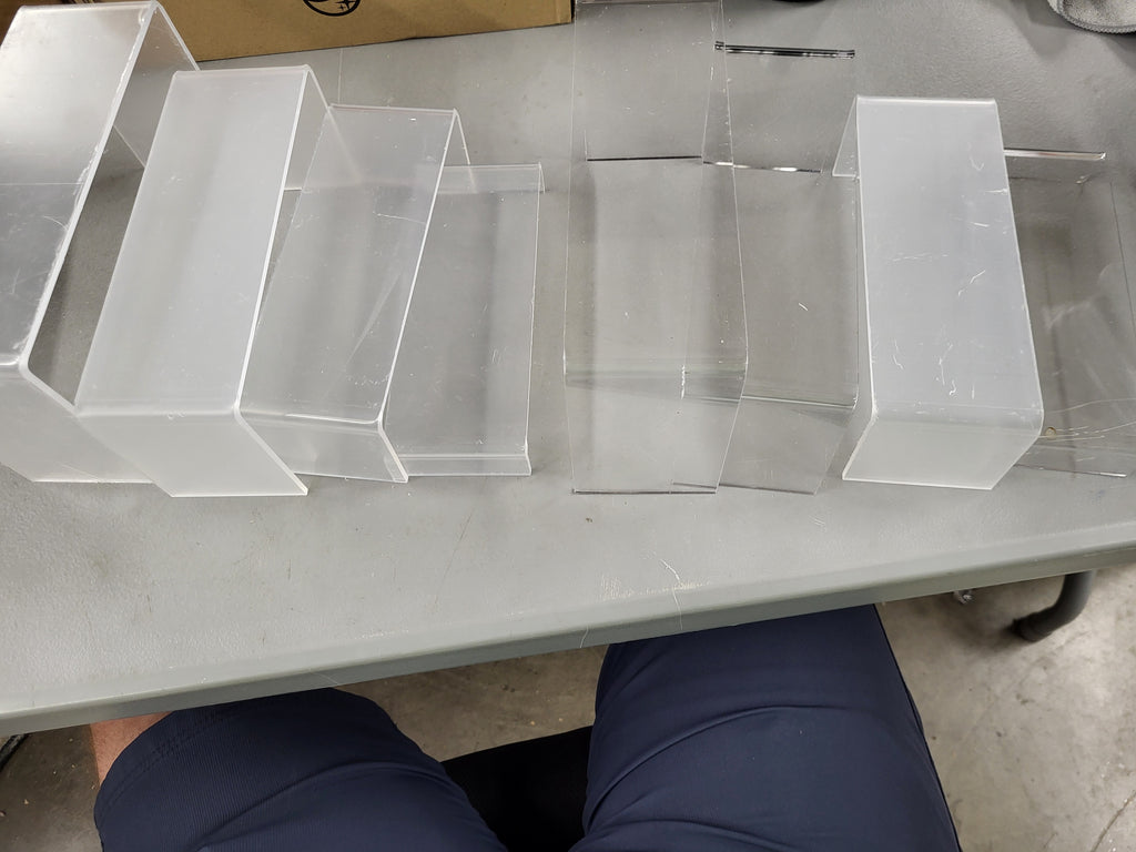 Aheroi Large Acrylic Risers, 8 Pcs 2 Set(7â€L~8â€L~9â€L) Acrylic Display Set Rectangular Stands Shelf Clear Display Risers for Decor, Cake Shelves Retail Shoe Showcase
