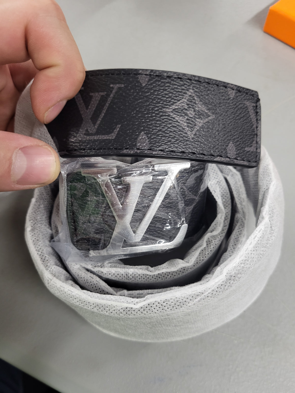 Fashion Belt, *NOT A REAL LOUIS VUITTON!* (Size 38-40)