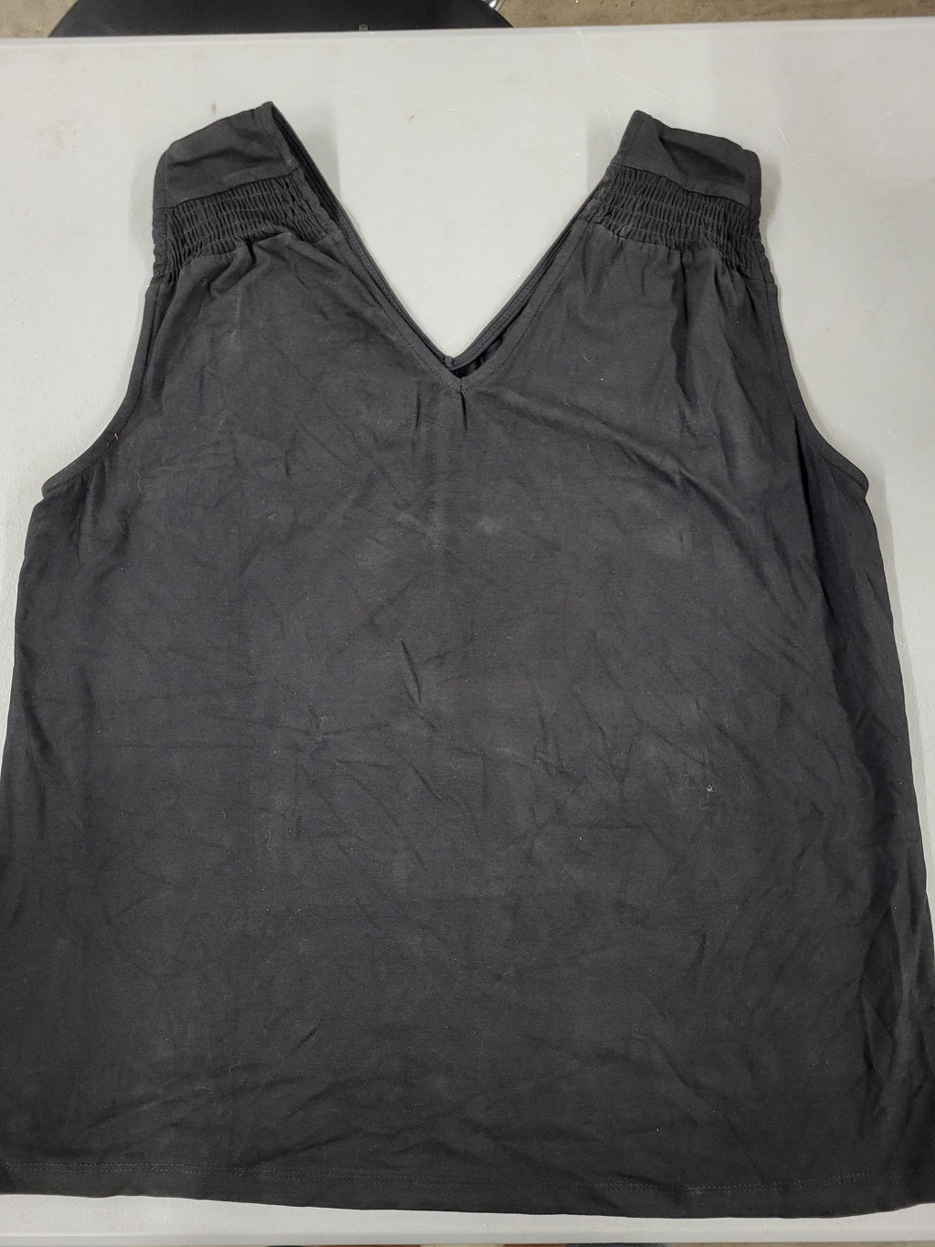 Sleeveless Tanktop V-Neck (XL)