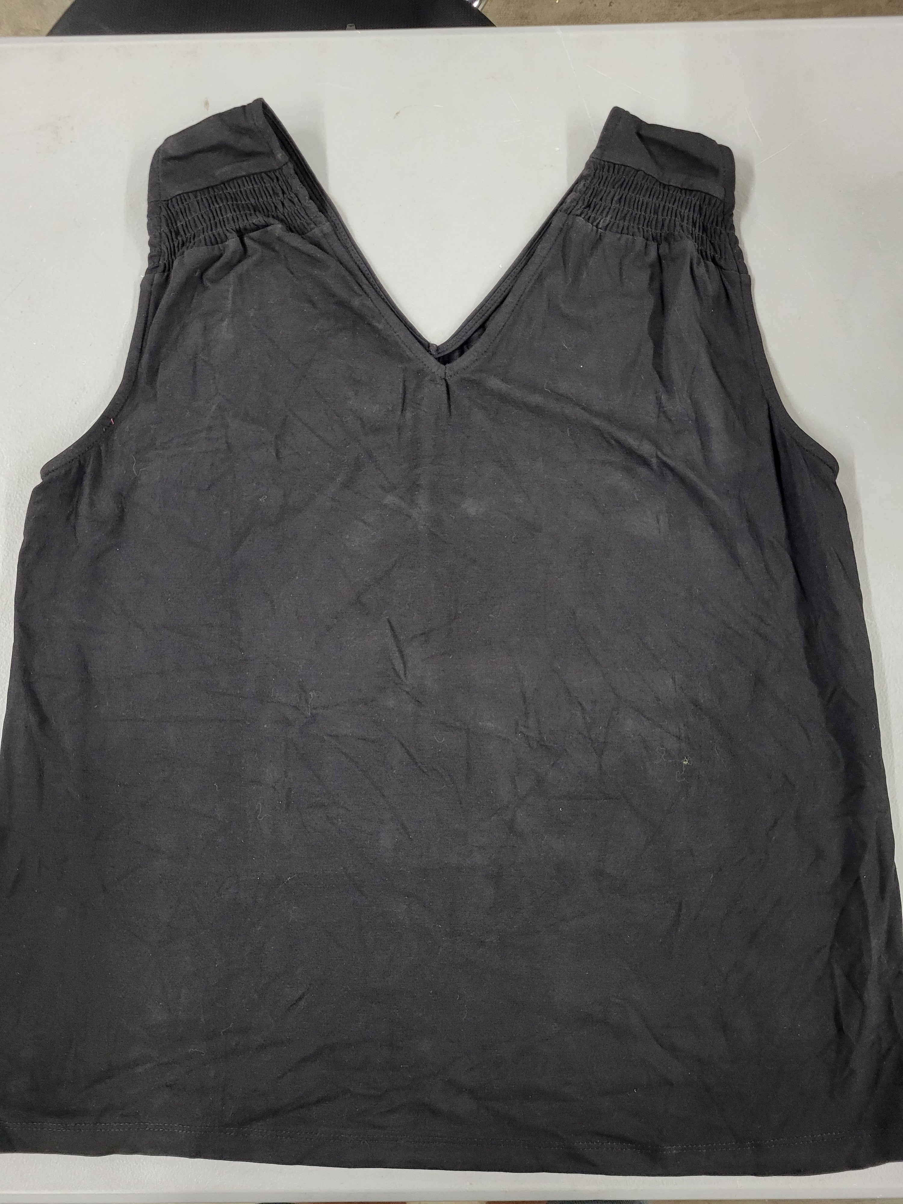 Sleeveless Tanktop V-Neck (XL)