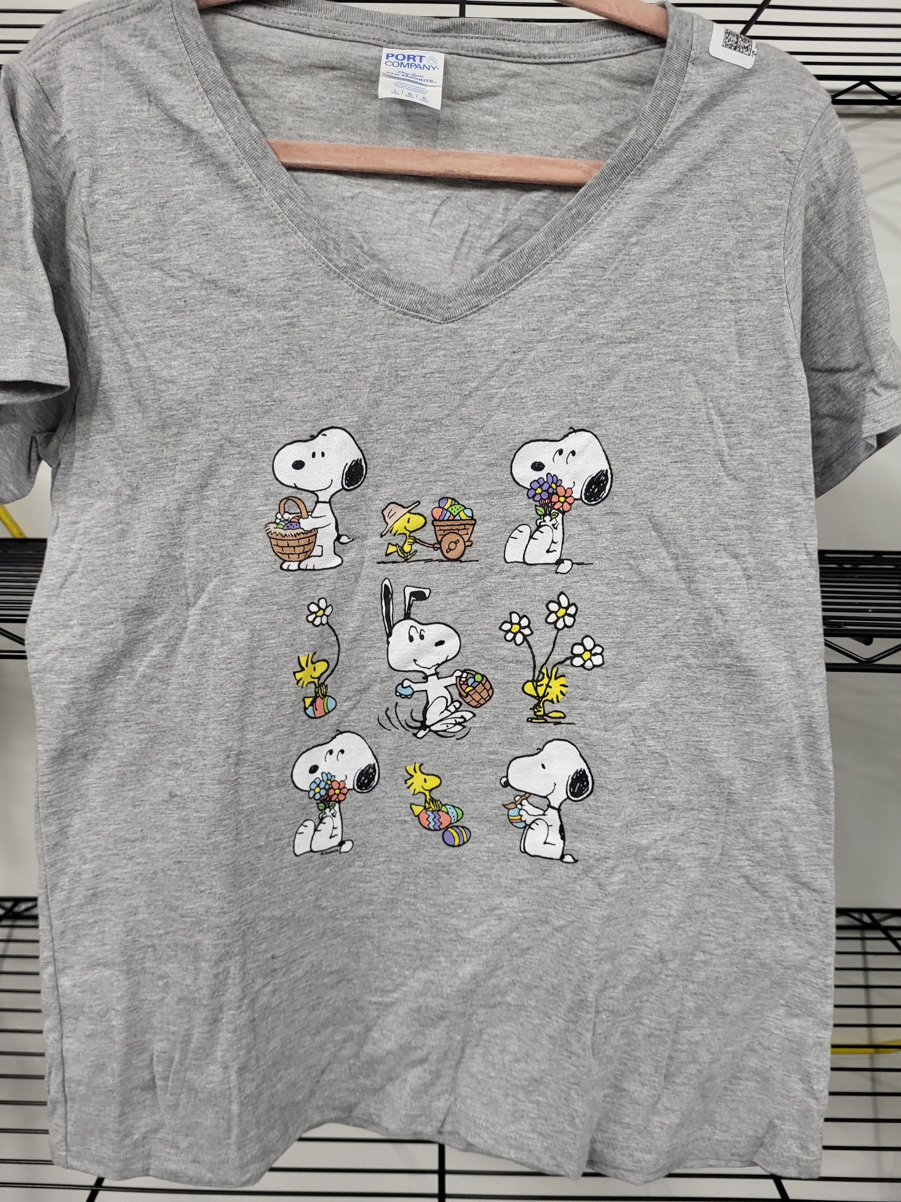 Snoopy V Neck T-Shirt (Large)
