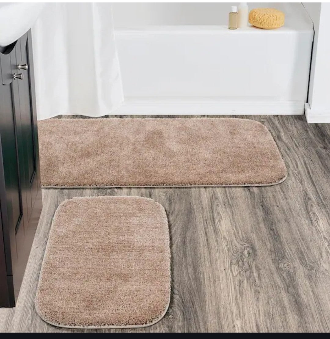 Traditional Taupe Red 2 Piece Bathroom Rug Set