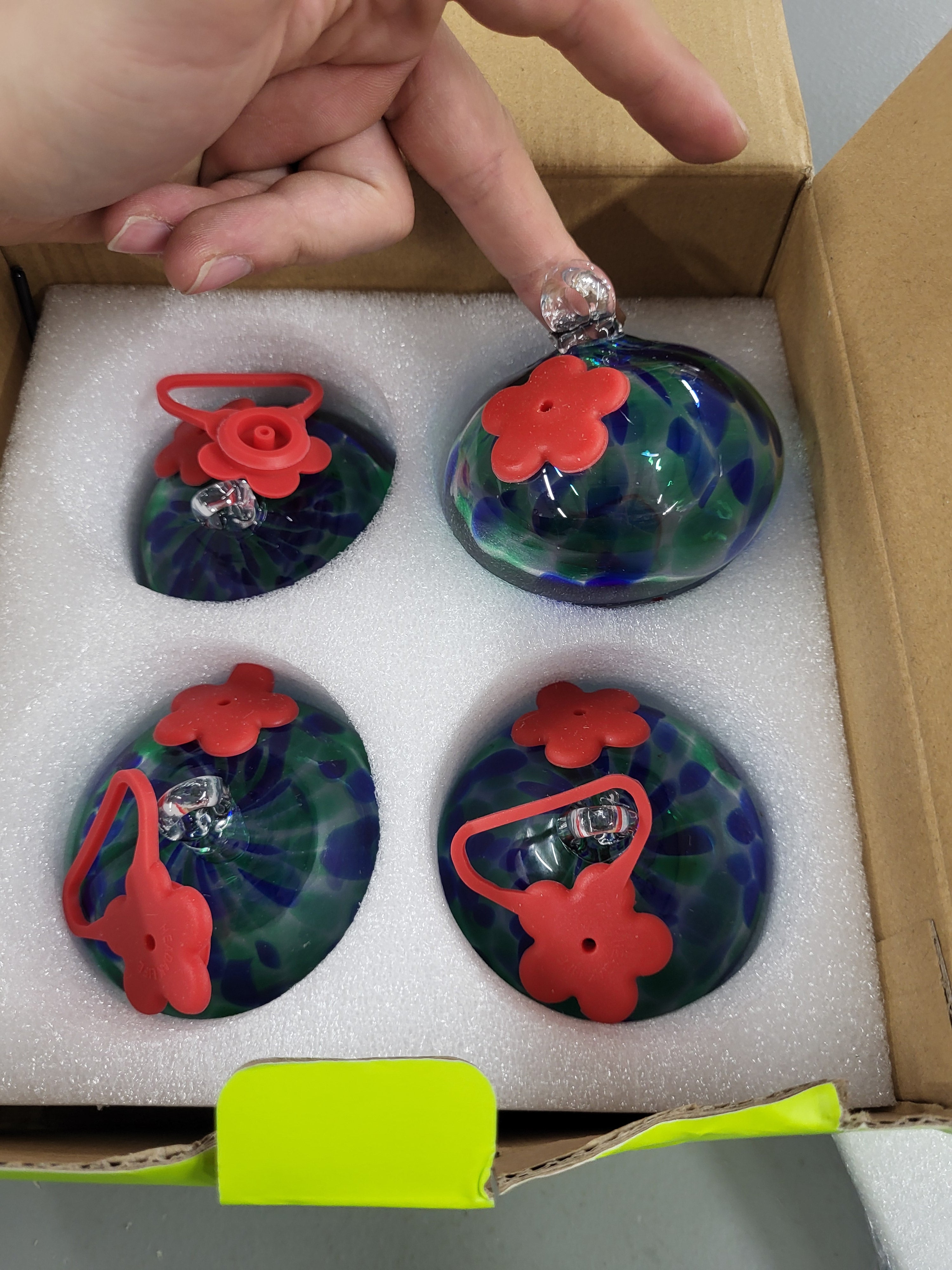 Headak Life Hummingbirdd Feeders (4 pack)