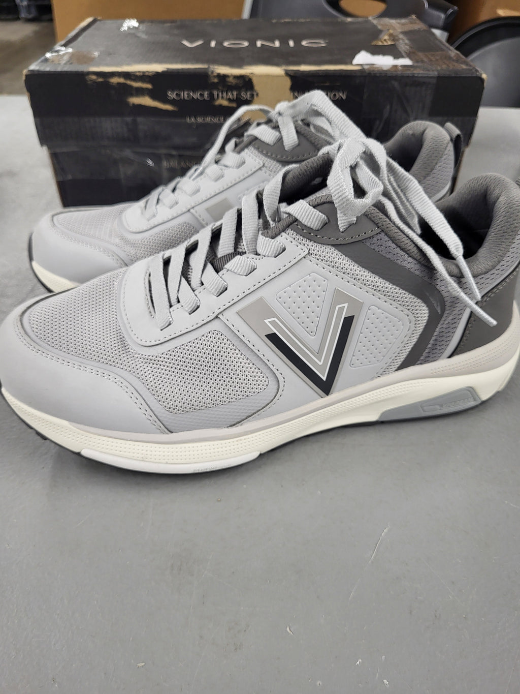 Vionic Womens Walk Strider 001 (Size 8)