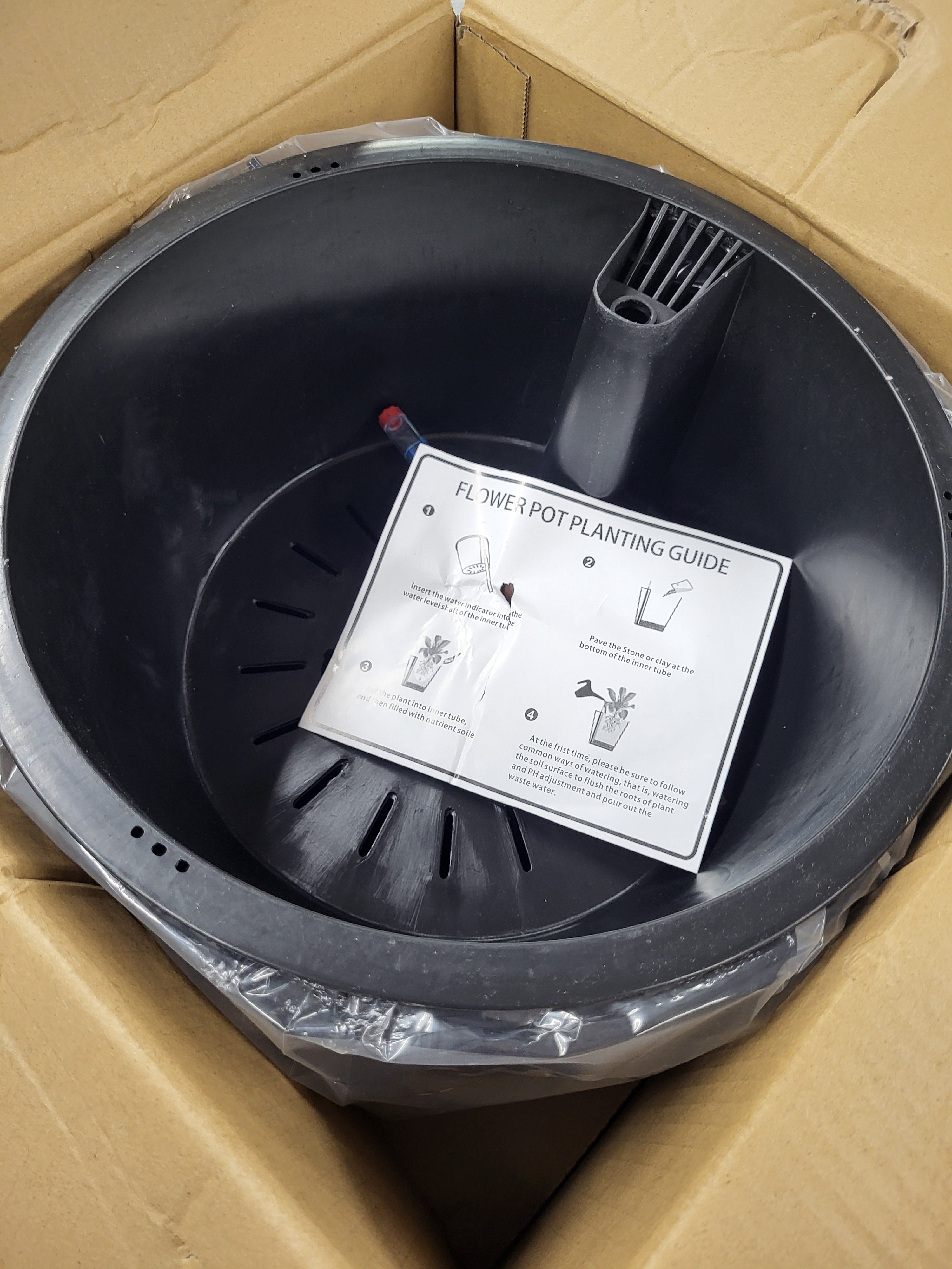11in Round Self Watering Hanging Basket (Black)