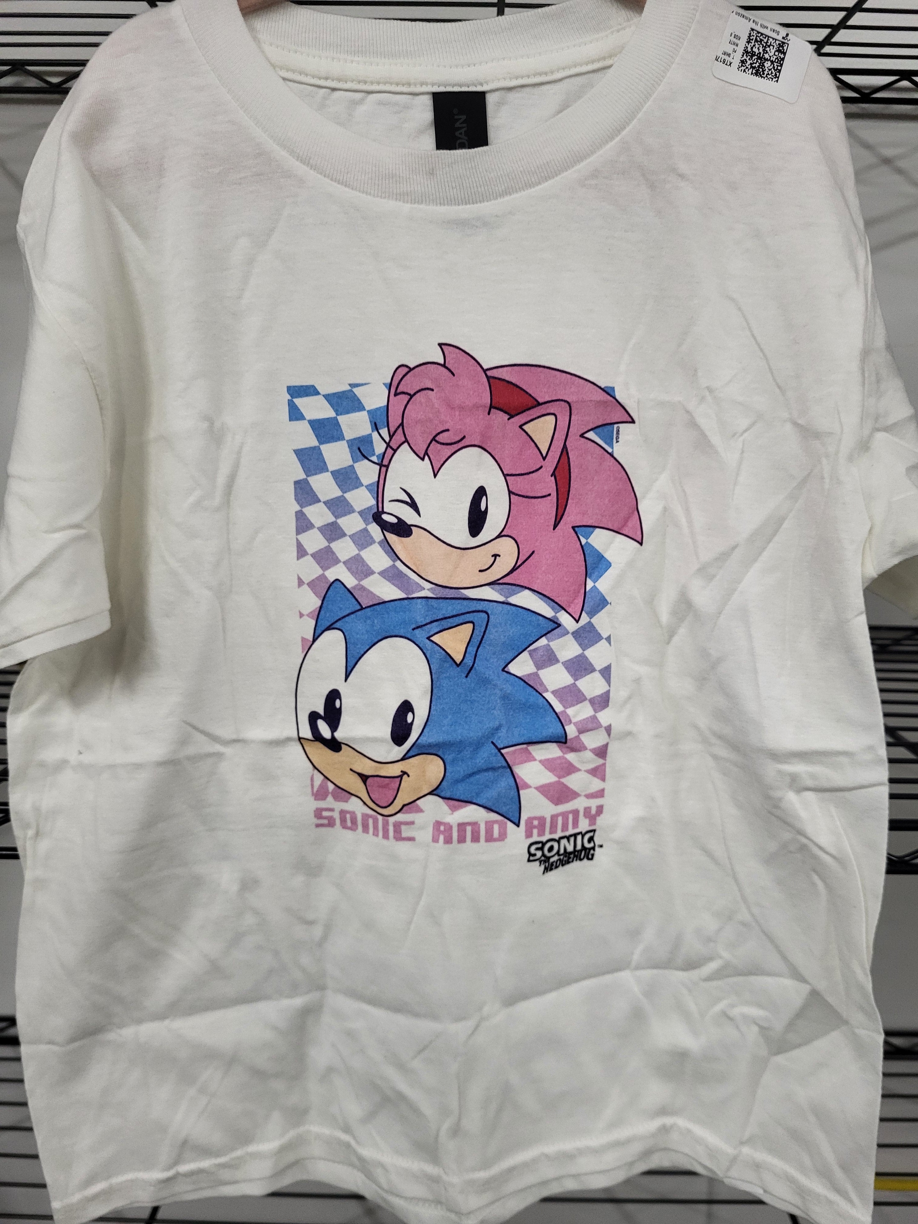 Sonic and Amy T-Shirt (Youth Small)