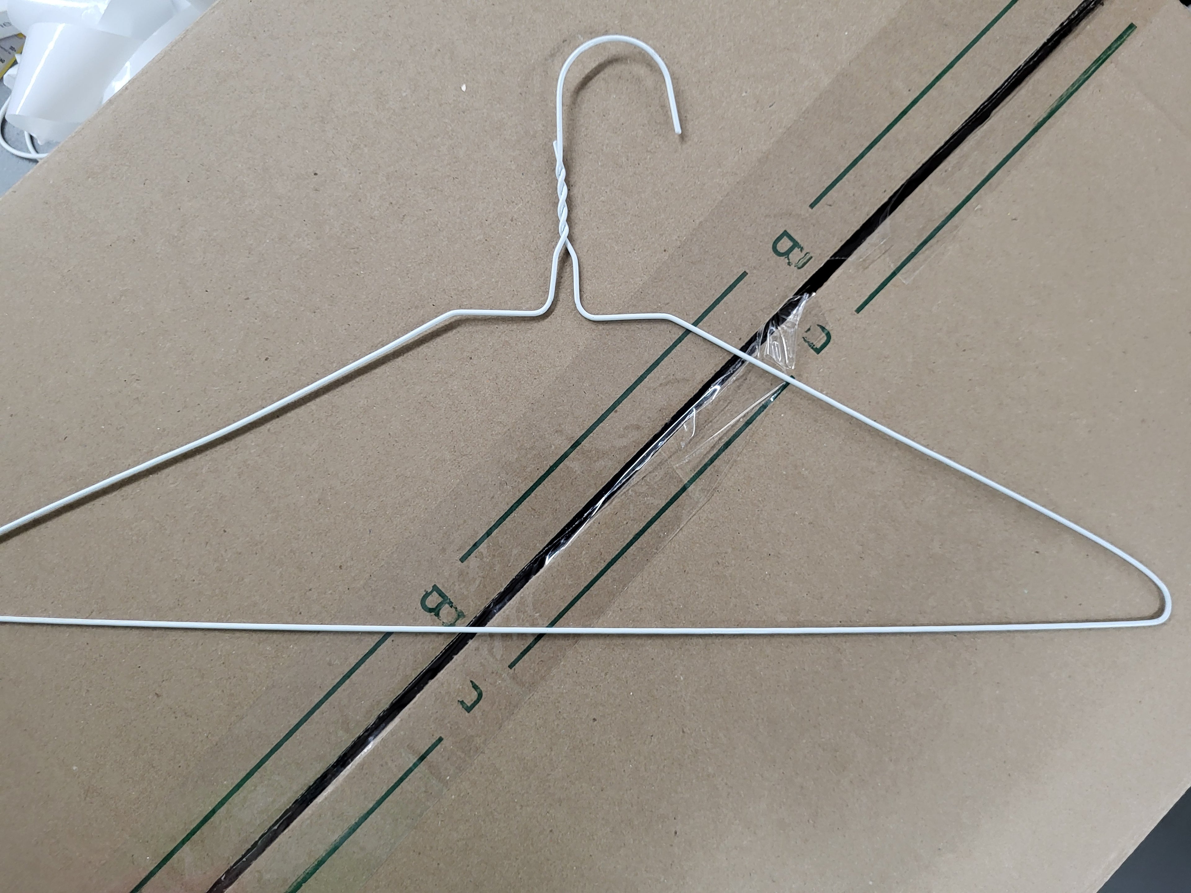 White Metal Hangers (175pcs)
