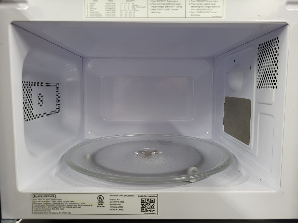 Black and Decker 0.7cu. ft. Microwave