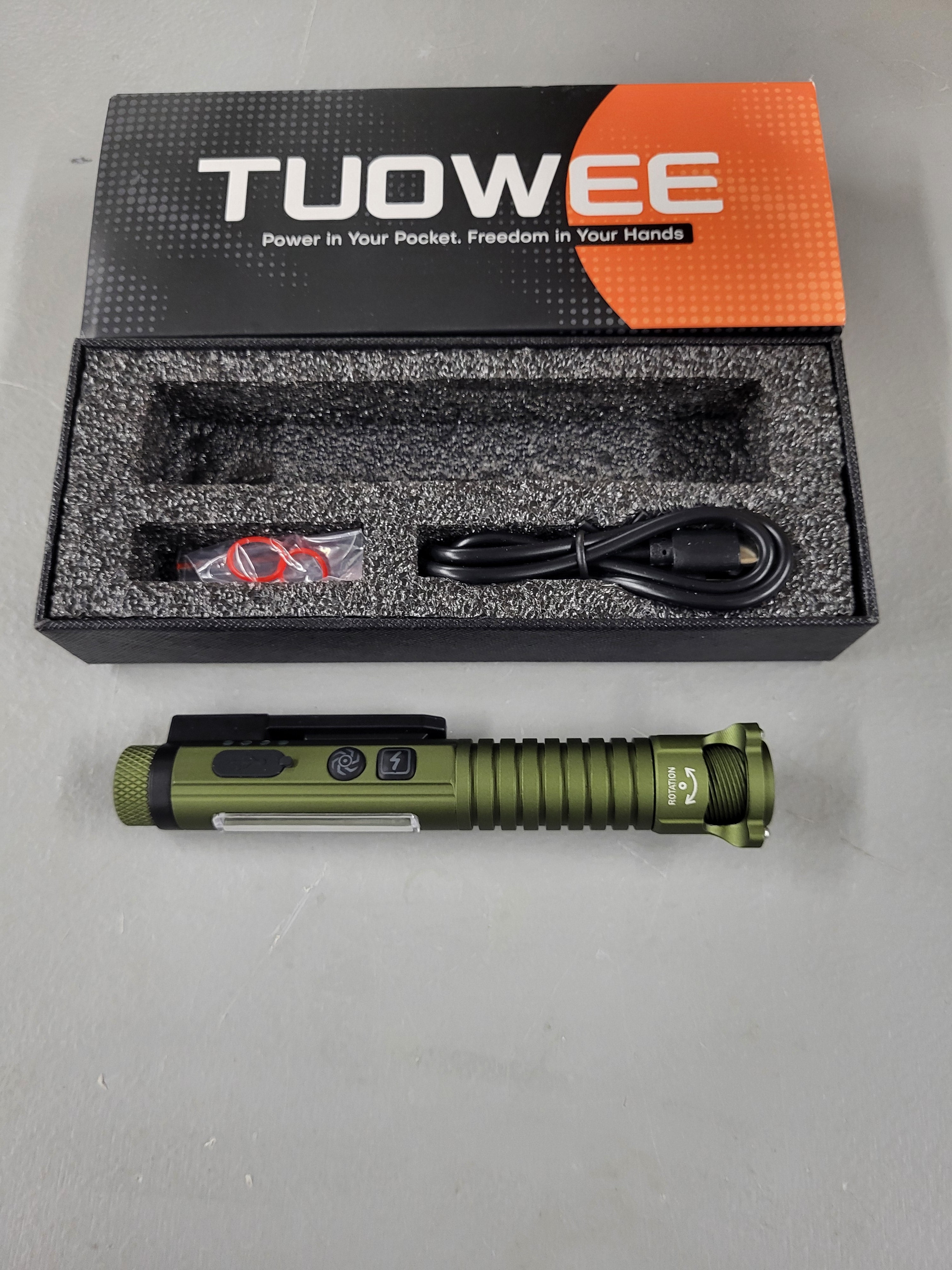 PASIION EDC Flashlight Rechargeable,800 Lumen Small Flashlight with Magnetic Clip & Base, 11 Modes LED Flashlight,Glass Breaker&Bottle Opener, USB-C Flashlight for Working,Home and Emergency